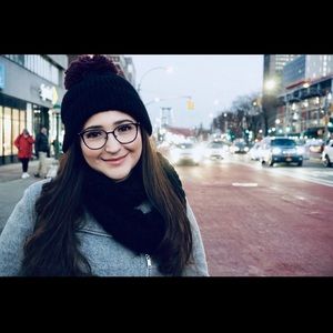 Meet your Posher, Karen